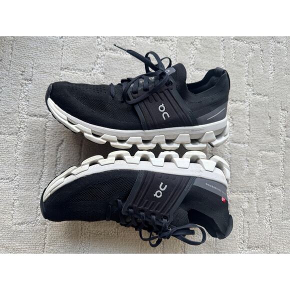 On- Running Cloud Swift Black Comfortable Athletic Women’s - Picture 5 of 10